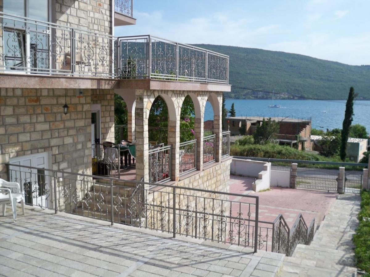 Vila Corovic Kumbor Kültér fotó