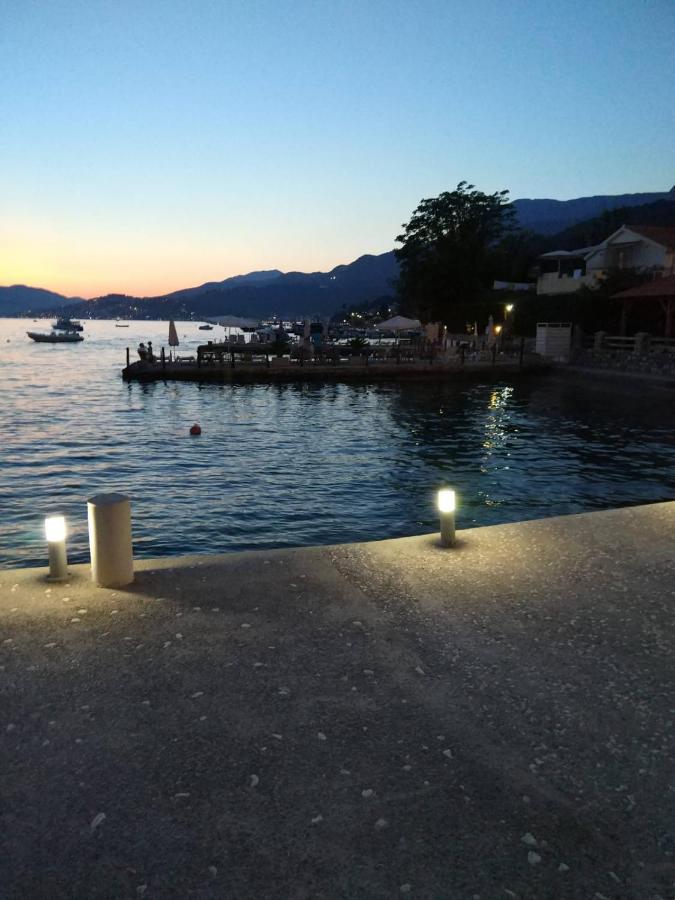 Vila Corovic Kumbor Kültér fotó