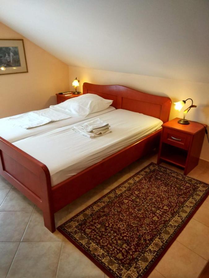 Vila Corovic Kumbor Kültér fotó